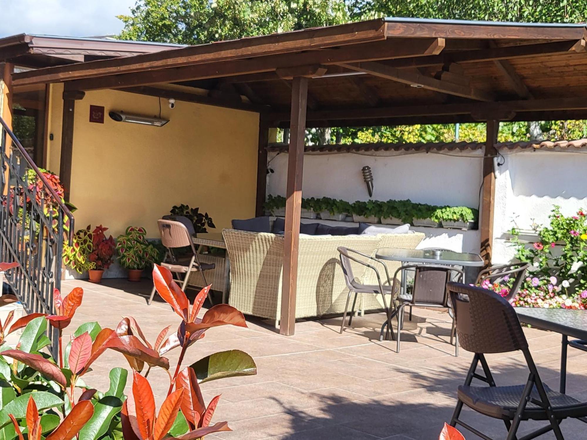 Family Hotel Dalia Velingrad Luaran gambar