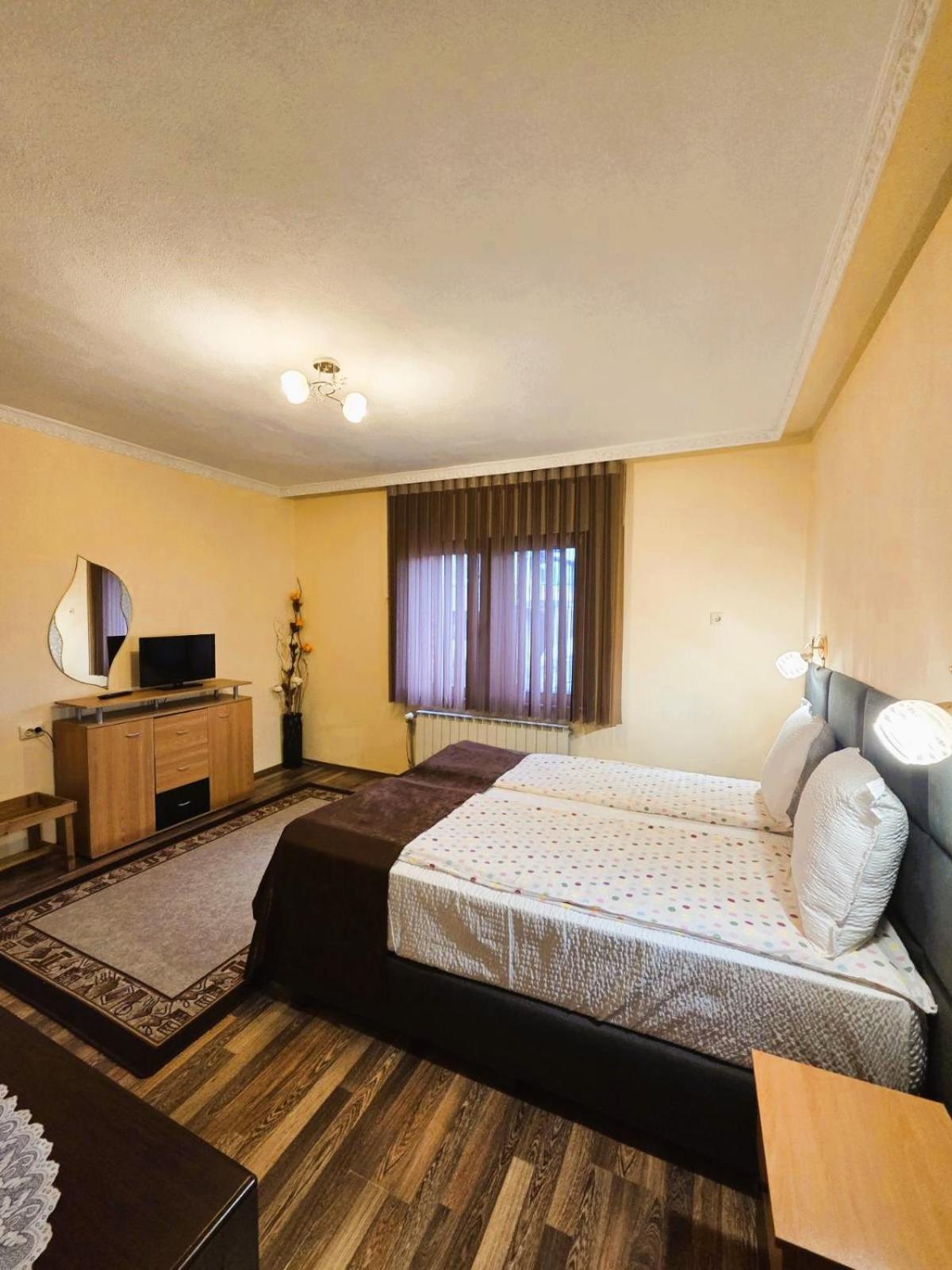 Family Hotel Dalia Velingrad Luaran gambar