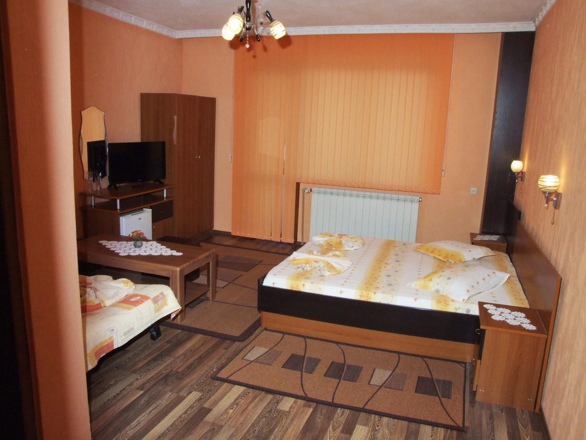 Family Hotel Dalia Velingrad Luaran gambar