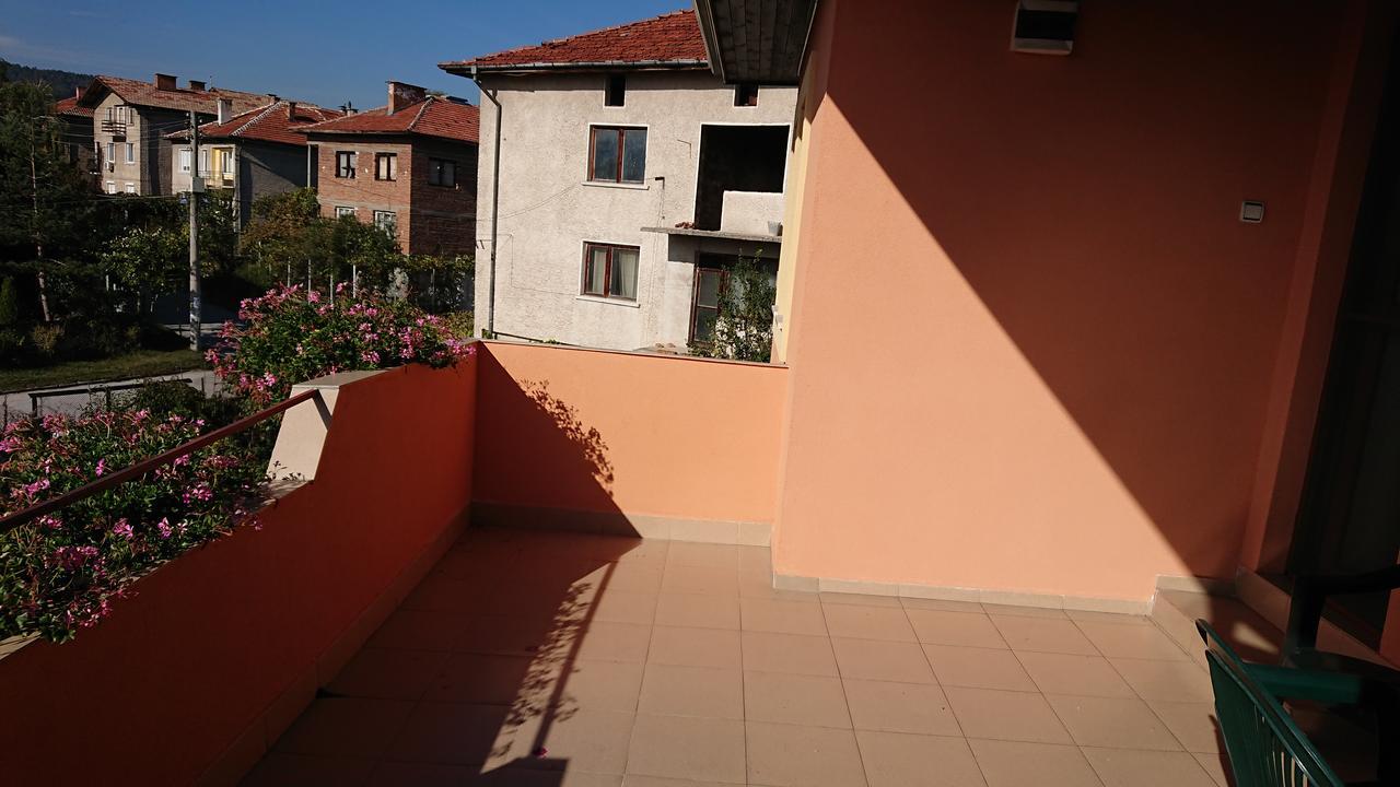 Family Hotel Dalia Velingrad Luaran gambar